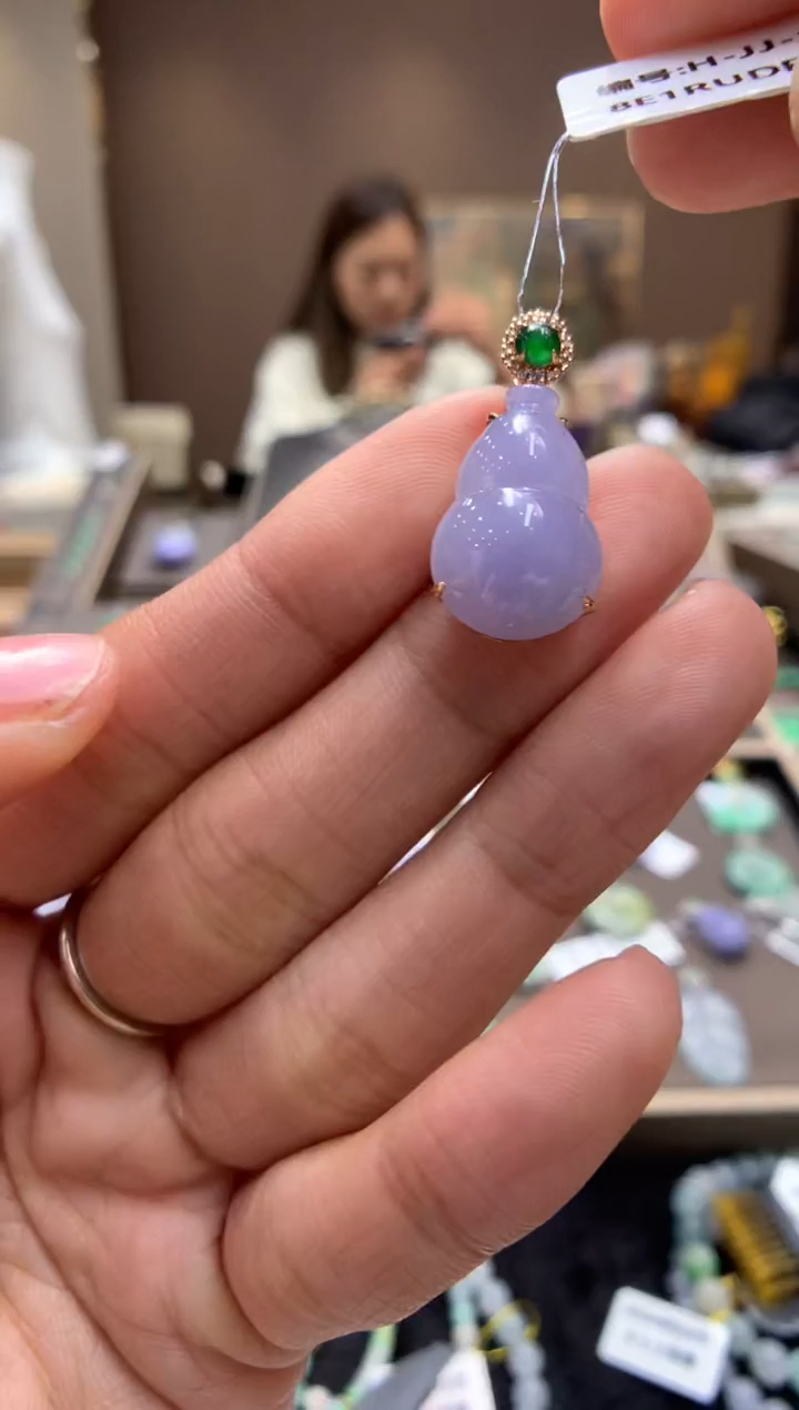 【闪购商品】翡翠颈饰18K金镶嵌葫芦