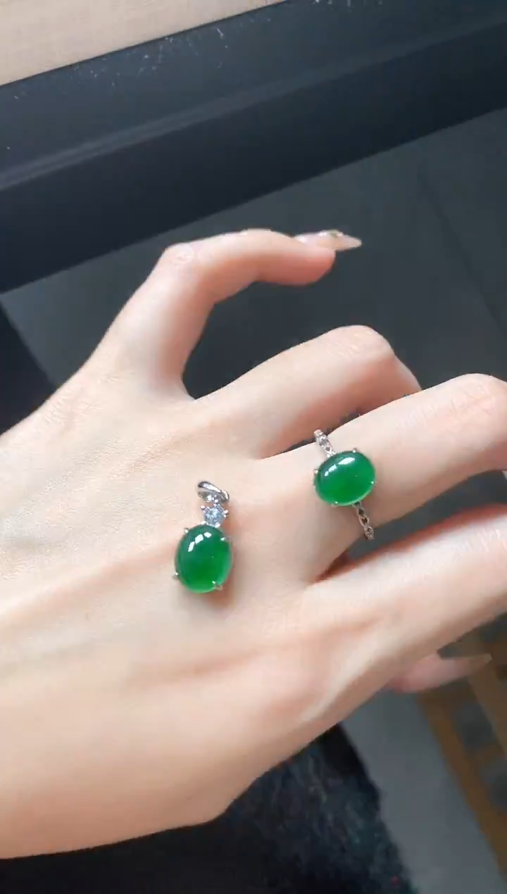 银S925镶嵌戒指翡翠51151