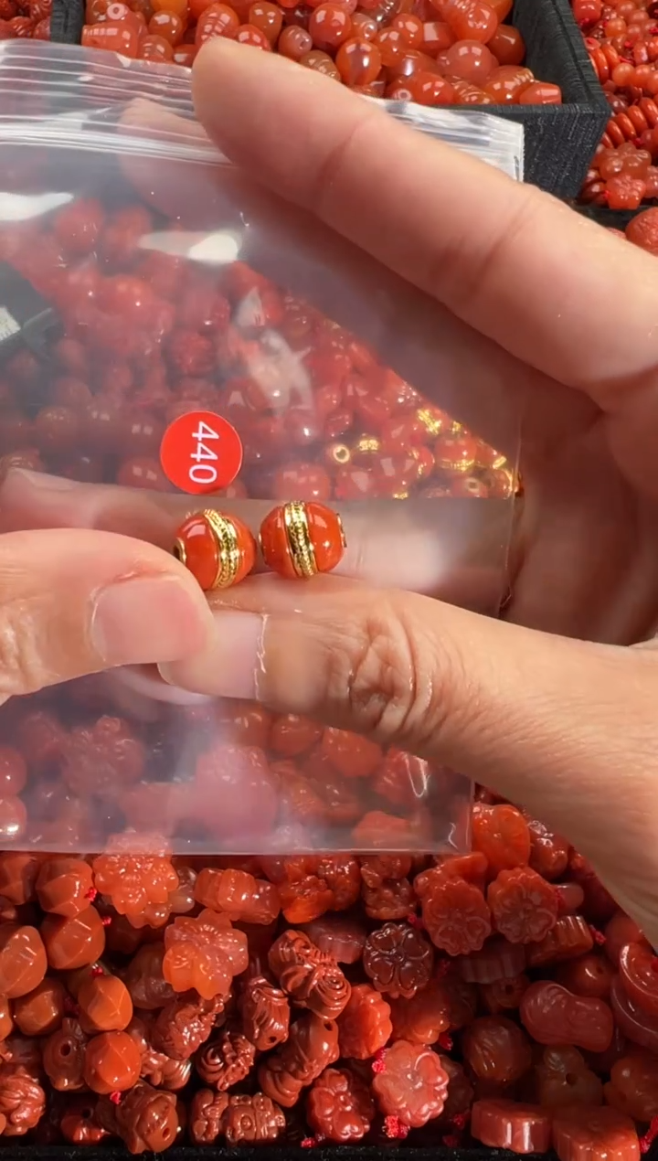 【闪购商品】南红玛瑙颈饰未镶嵌2