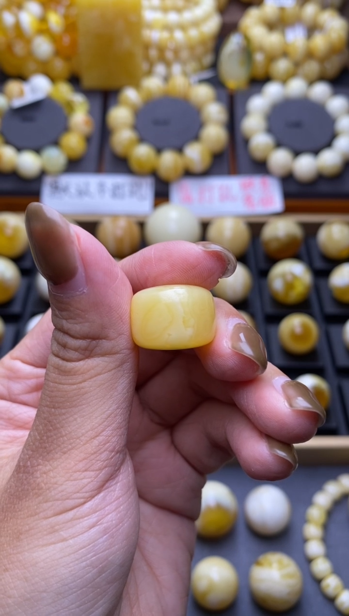 【闪购商品】琥珀裸石未镶嵌大小姐珠宝严选139