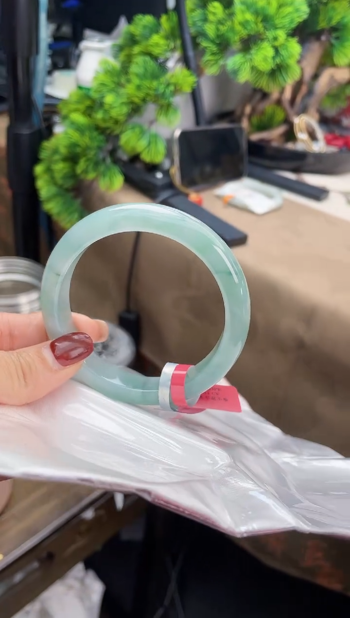 【闪购商品】翡翠手镯未镶嵌翡翠手镯