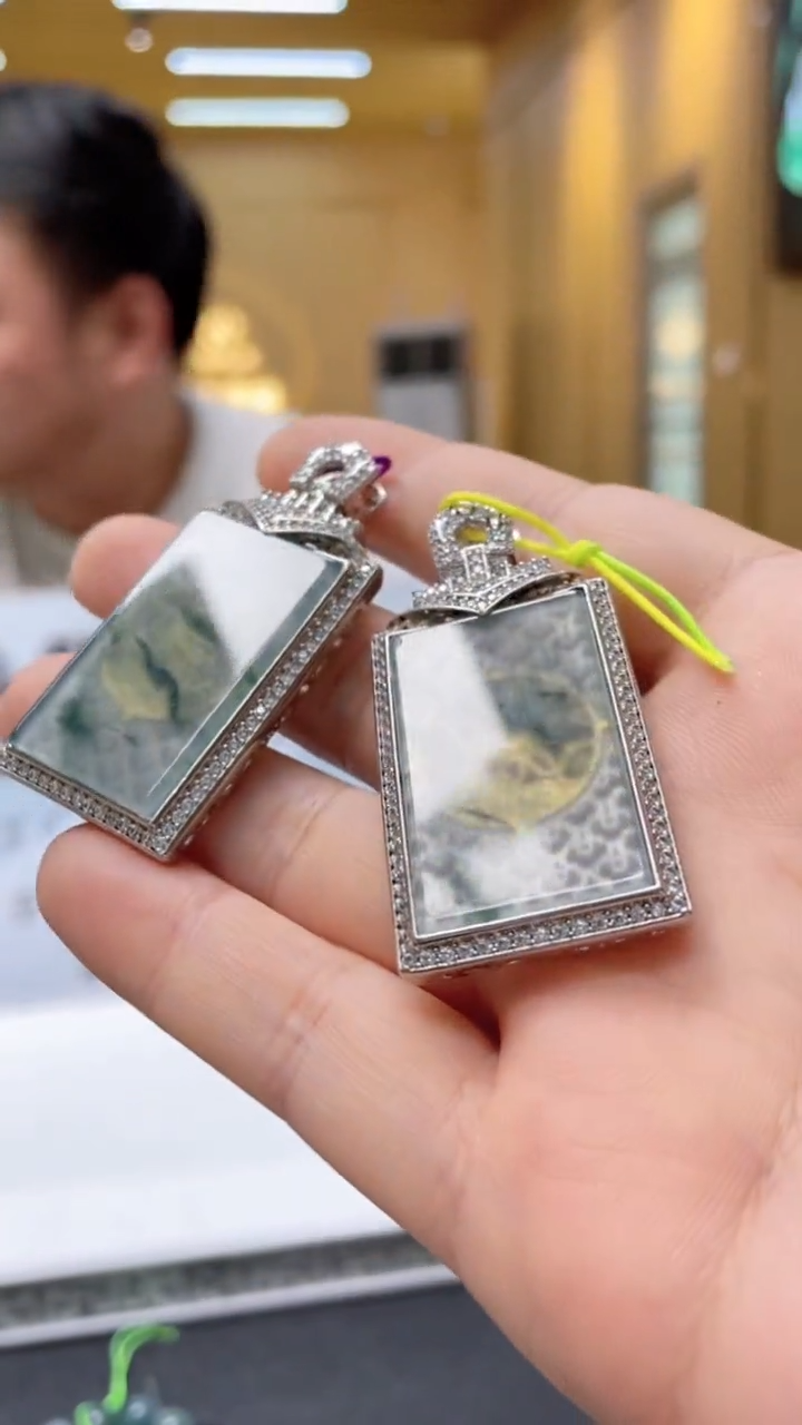 翡翠未镶嵌颈饰多样性发货（只发一件）x15