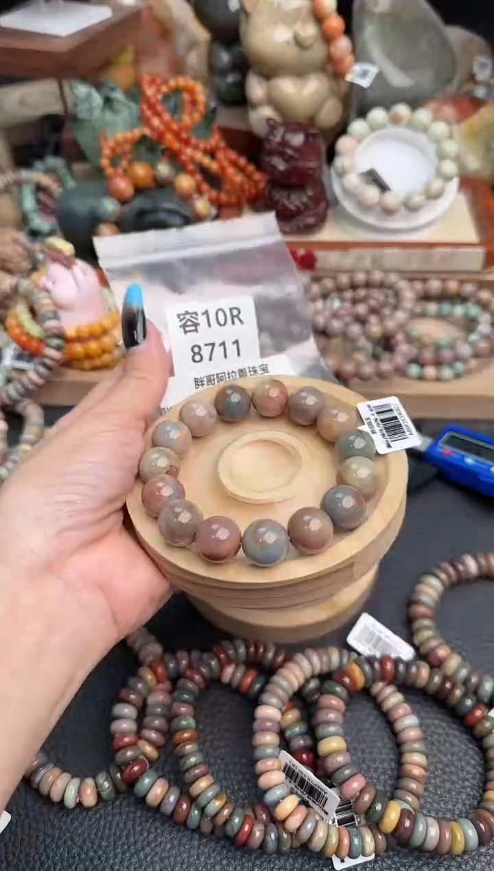 【闪购商品】石英质玉手链未镶嵌10R8711