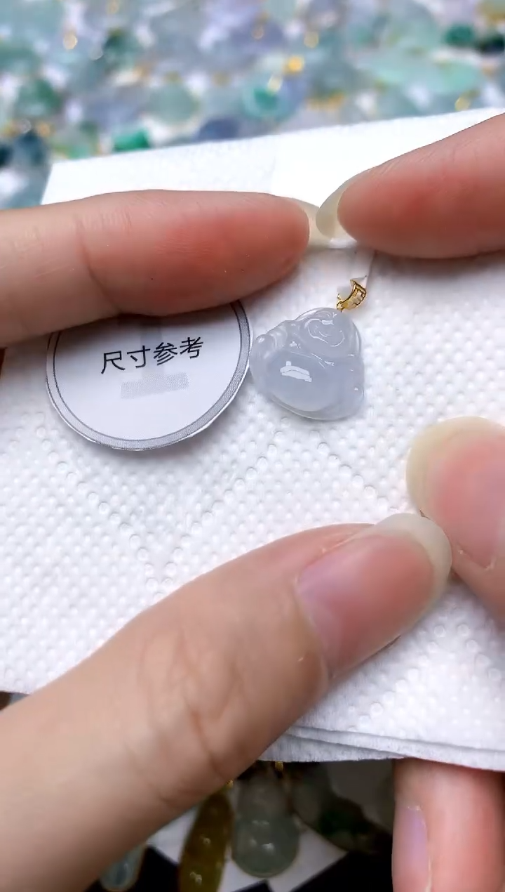 颈饰18K金镶嵌翡翠天然A货翡翠
