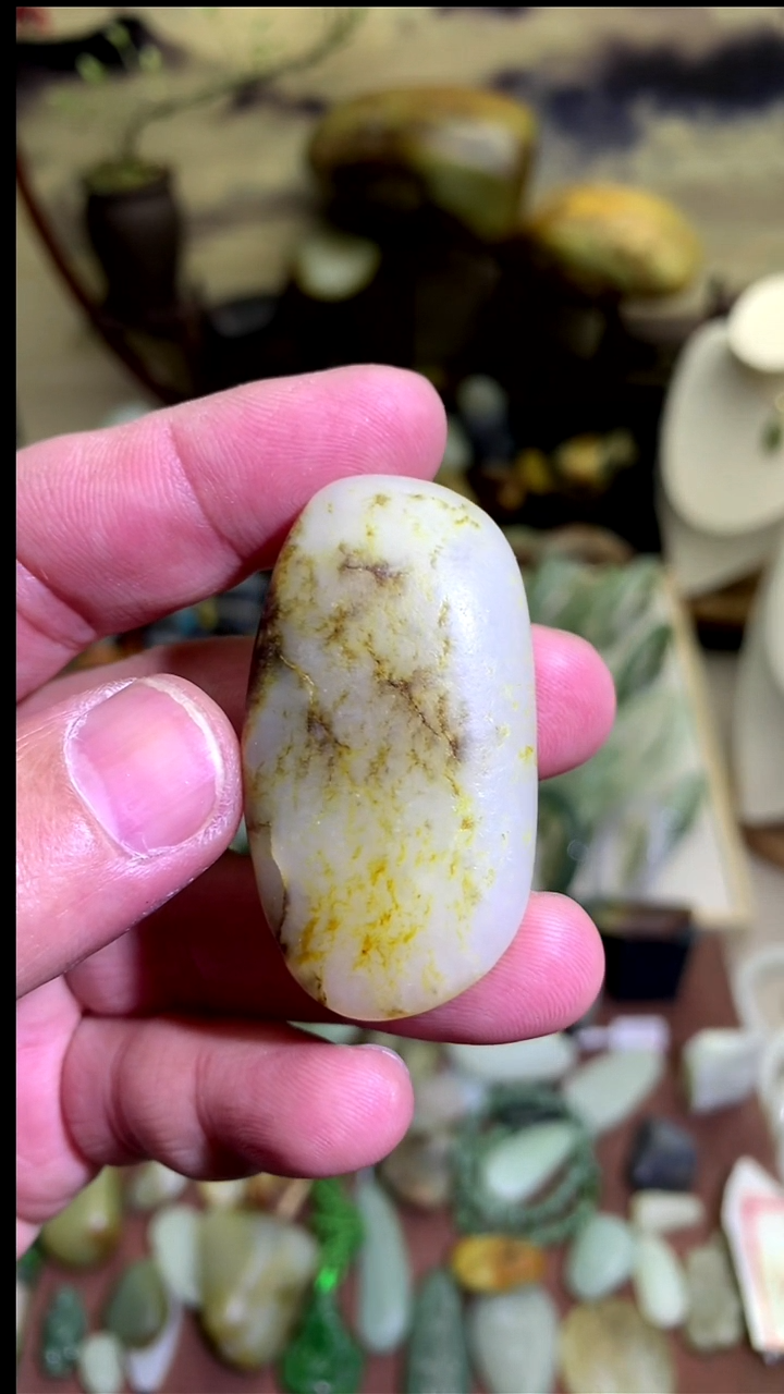 【闪购商品】和田玉颈饰未镶嵌子料吊坠