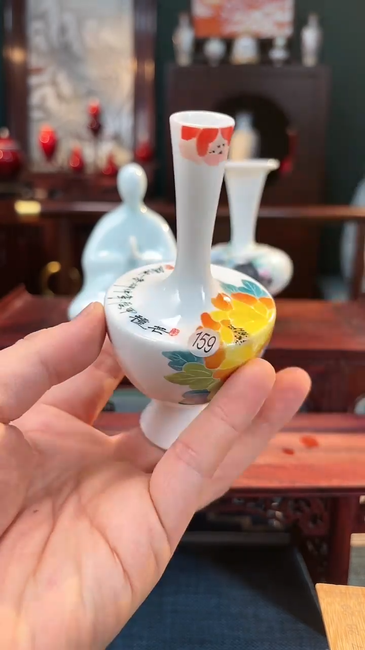 【闪购商品】摆件釉下五彩纯手工手绘原创瓷器