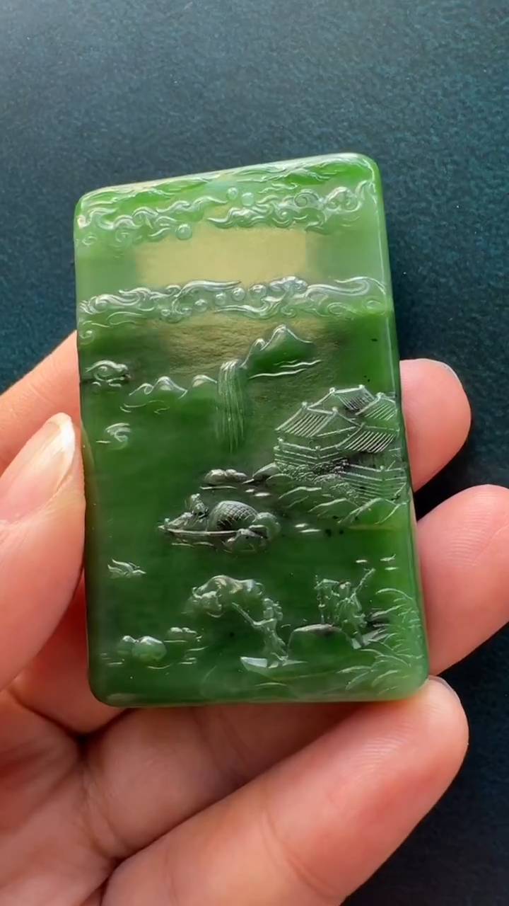 颈饰未镶嵌和田玉吊坠