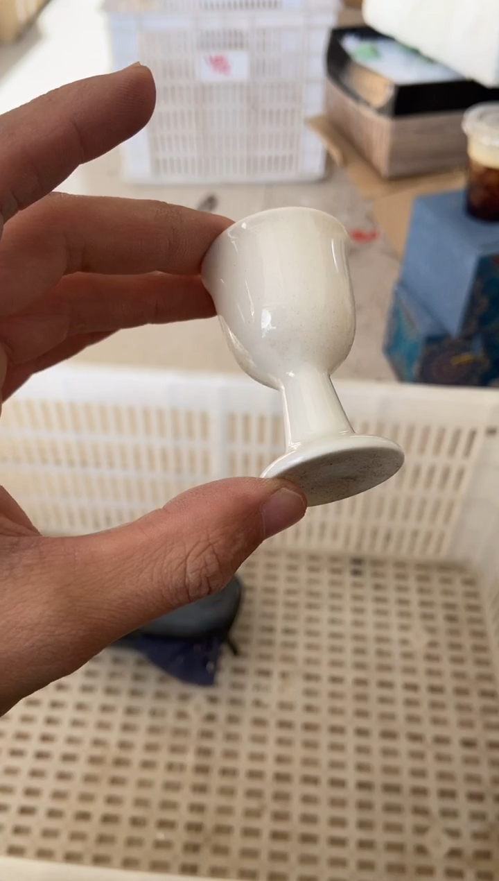 杯子瓷无运费险有瑕疵的摄影的产品有使用过的痕迹有点脏介意勿拍