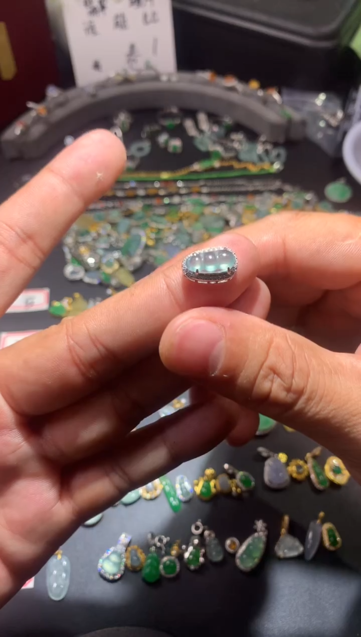 吊坠(不含链)未镶嵌翡翠1