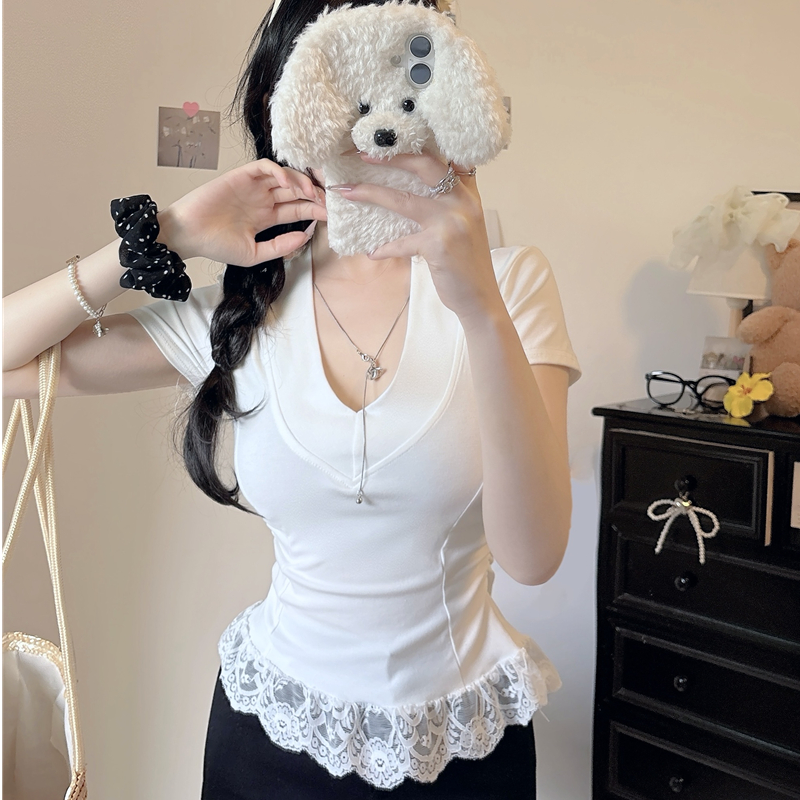 纯欲甜辣妹V领蕾丝花边正肩短袖T恤女夏季设计感修身显瘦收腰上衣