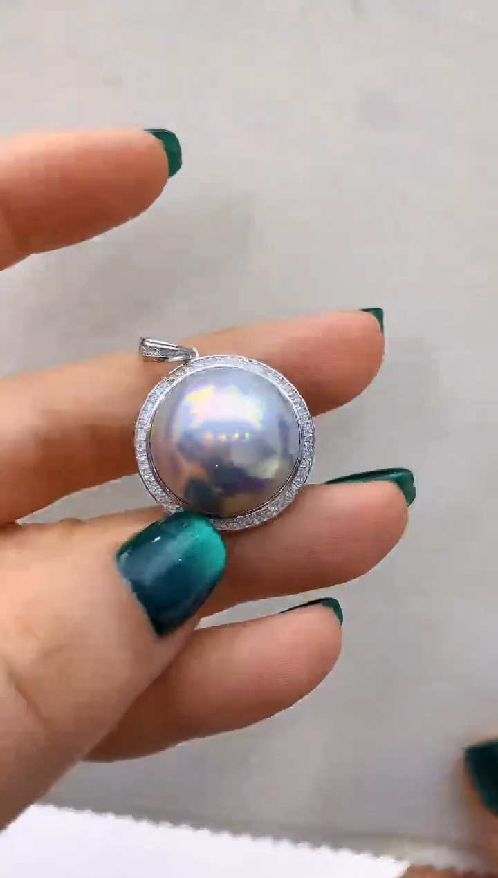 【闪购商品】拼合珍珠（马贝珠）吊坠18K金镶嵌83 19-20mm