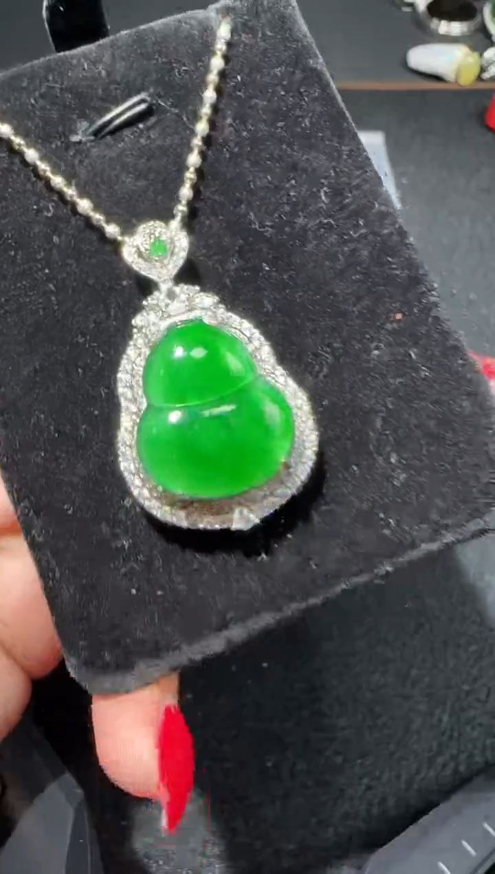 【闪购商品】翡翠吊坠(赠链)未镶嵌多样性发货拍一发一