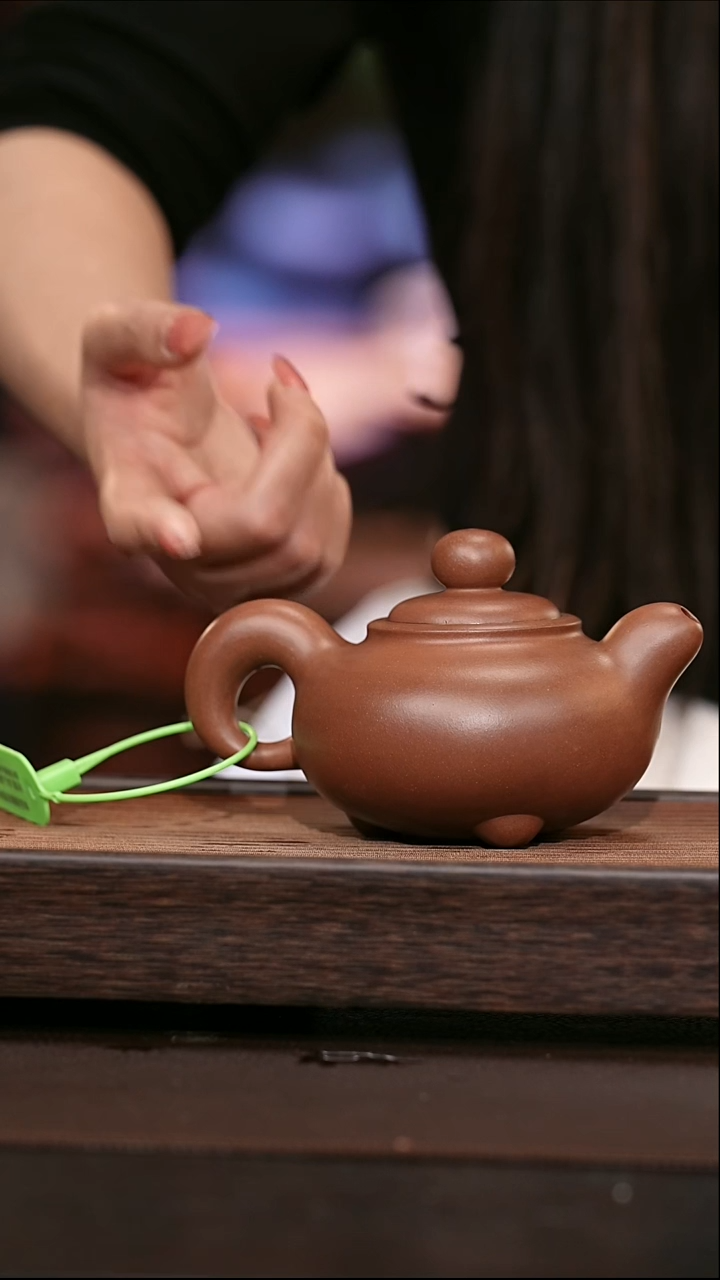 茶壶紫砂宜新原矿紫砂壶  道洪疾风 