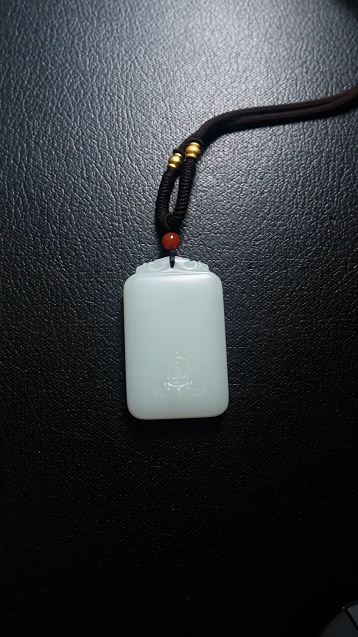 颈饰未镶嵌和田玉无事牌