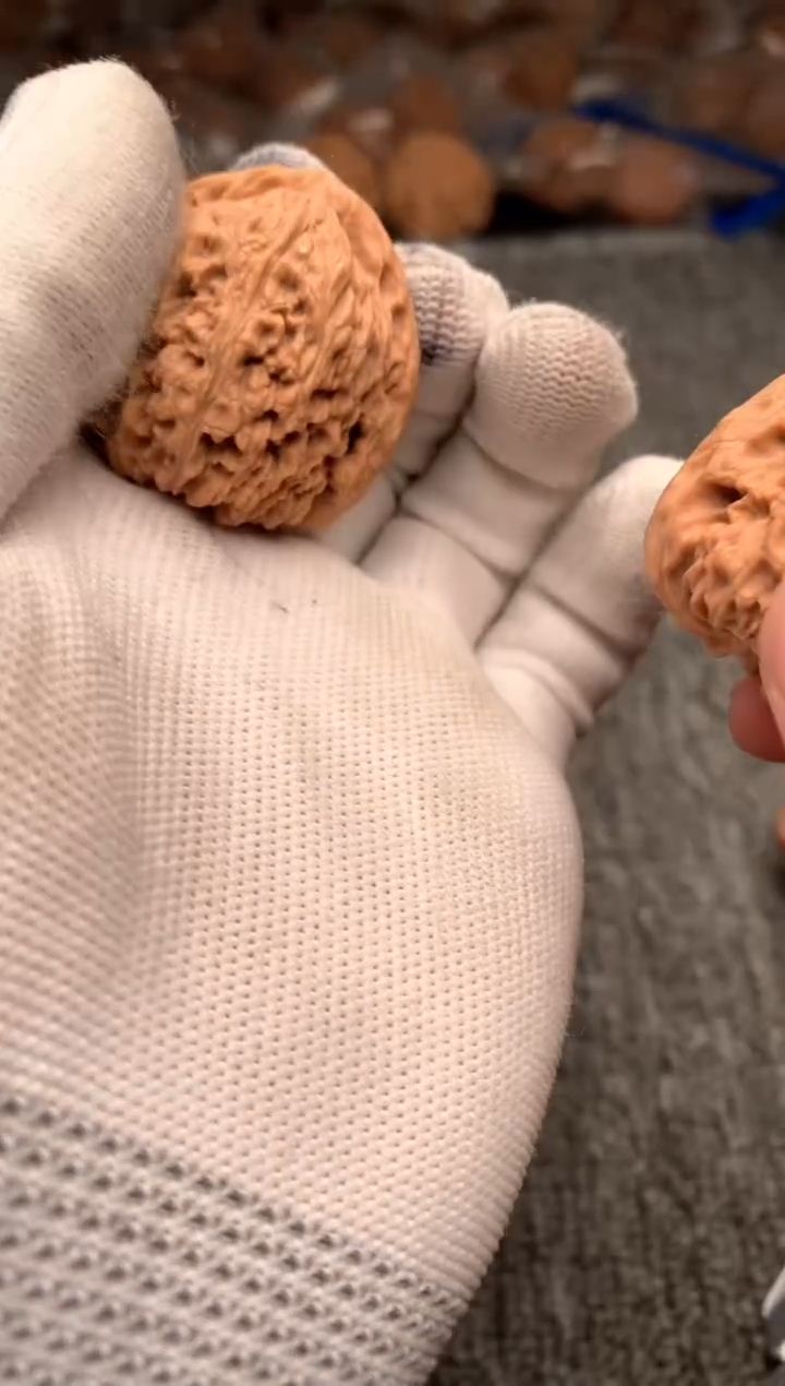 【闪购商品】文玩核桃吊坠大粗筋