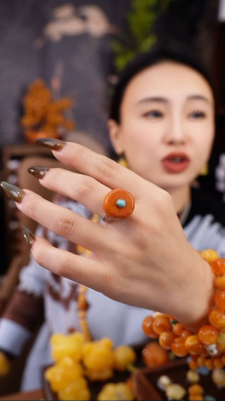 银S925镶嵌琥珀戒指戒指