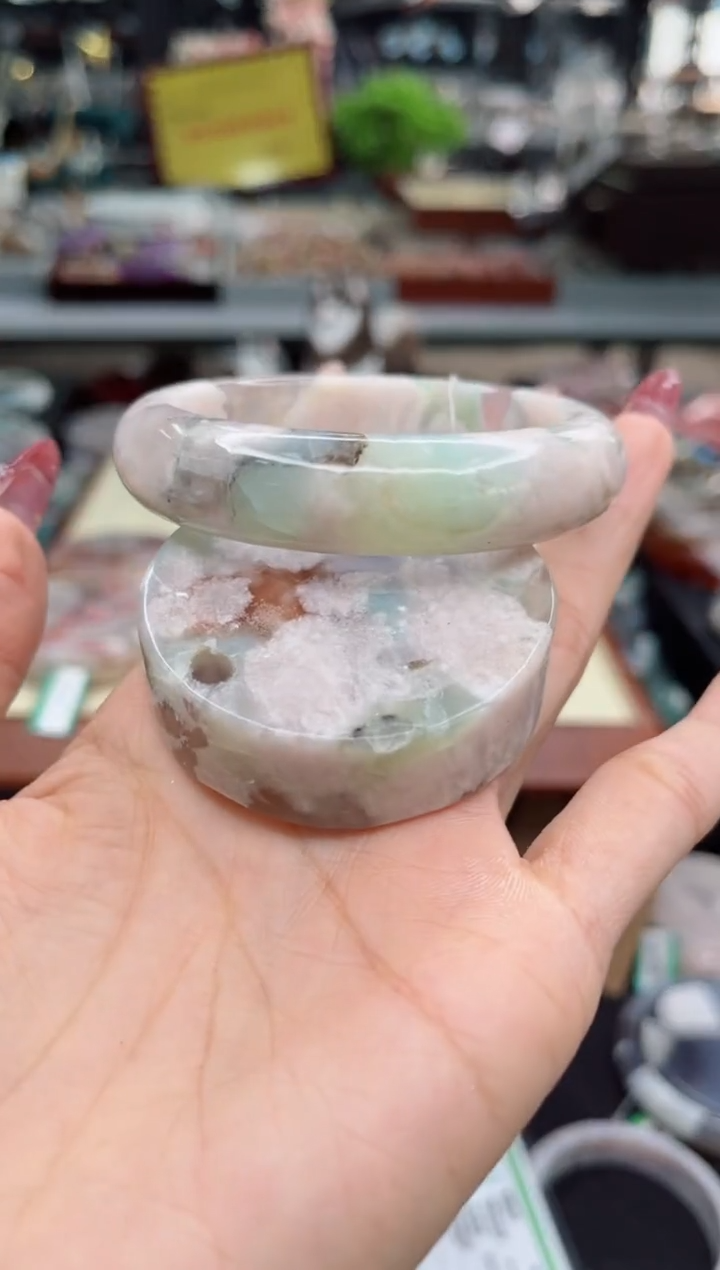 【闪购商品】石英质玉手镯未镶嵌55圈口（赠品镯心）6814542