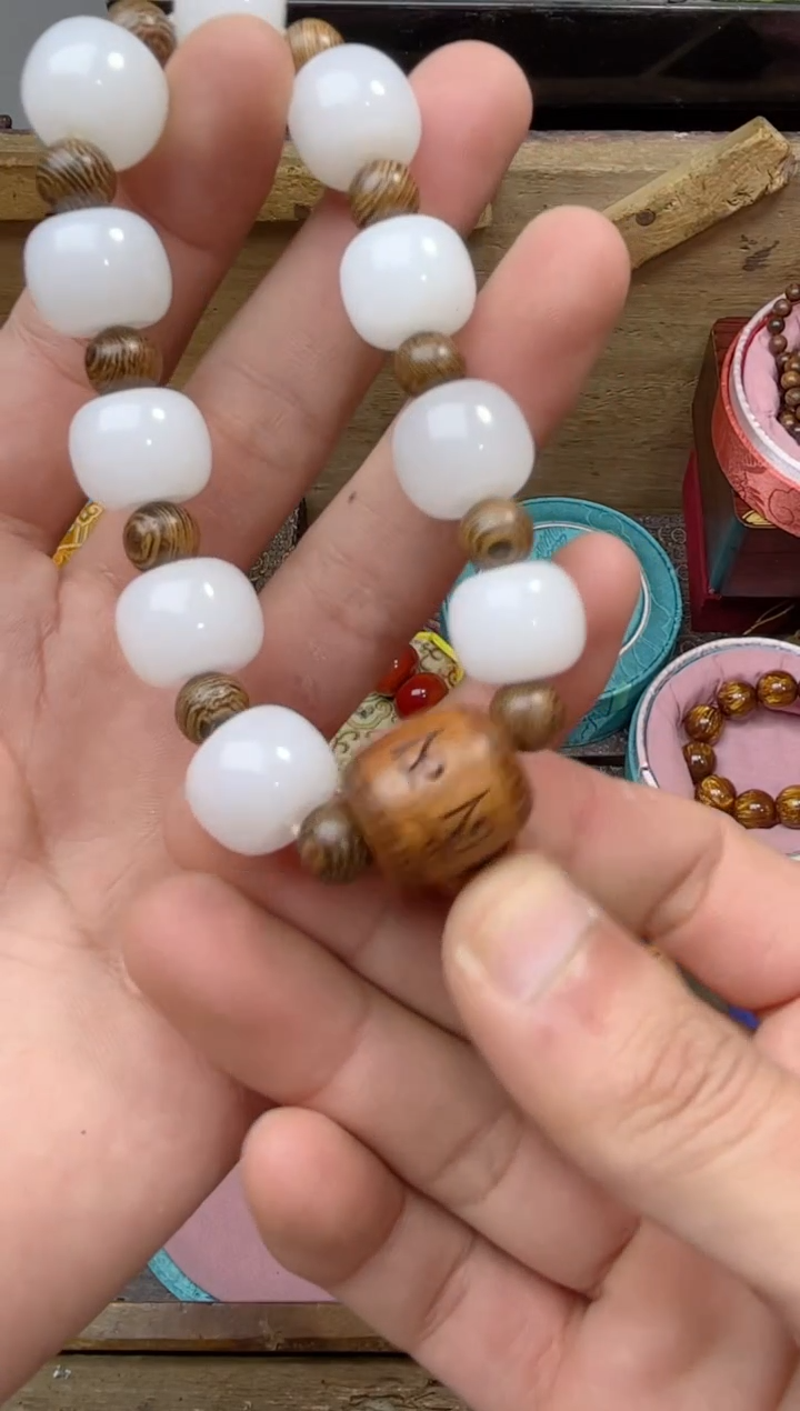 【闪购商品】和田玉（糖玉）手链未镶嵌点击链接下单即可