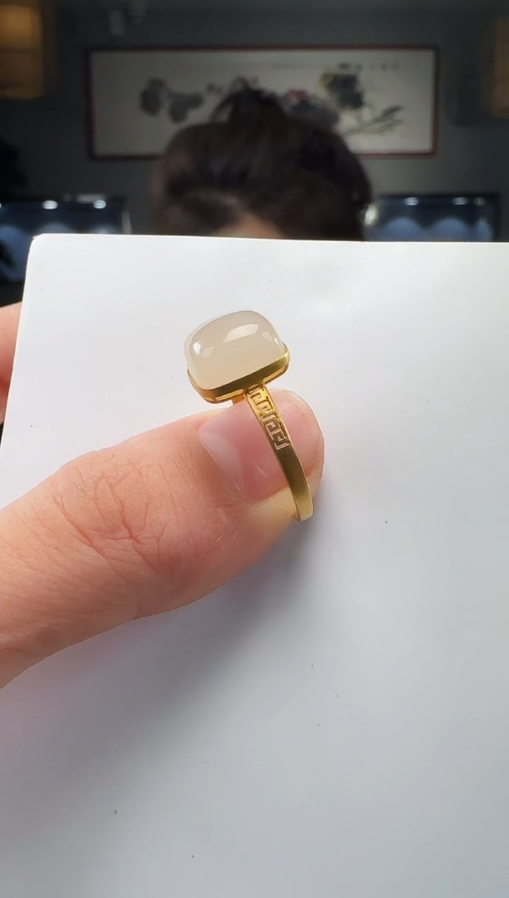 【闪购商品】和田玉戒指18K金镶嵌1