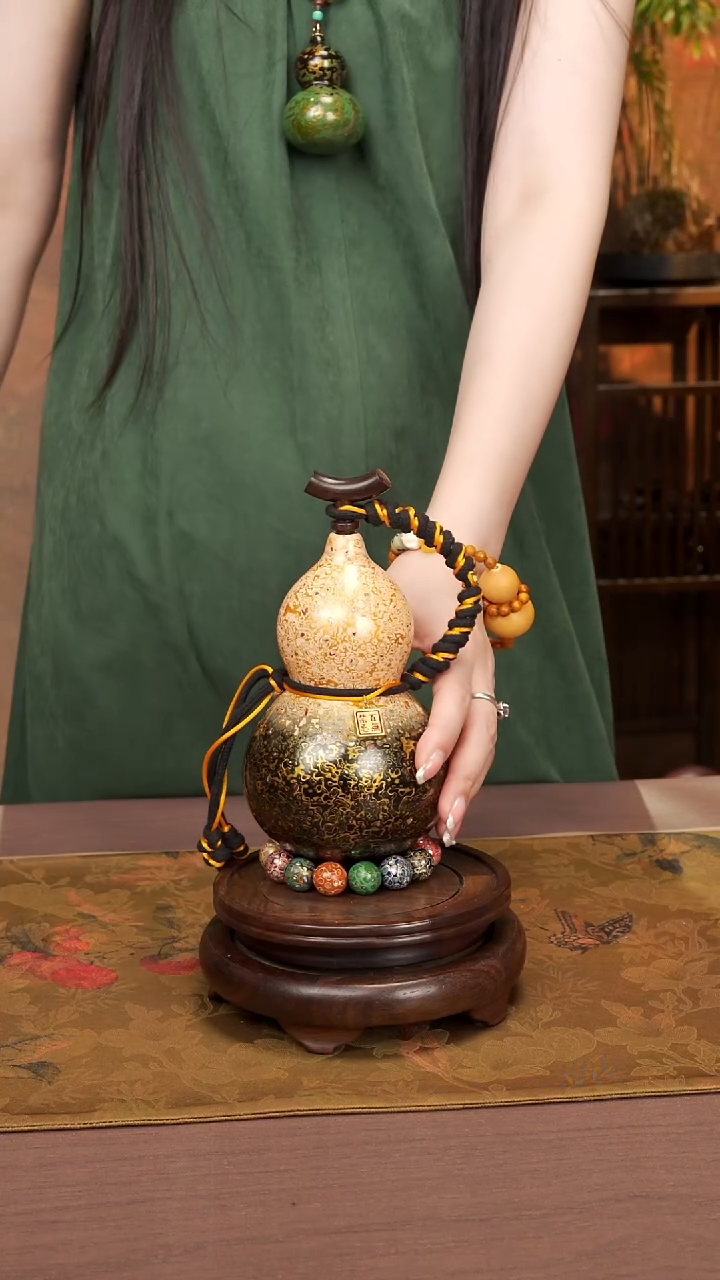 57易林高端工艺大漆酒葫芦--248