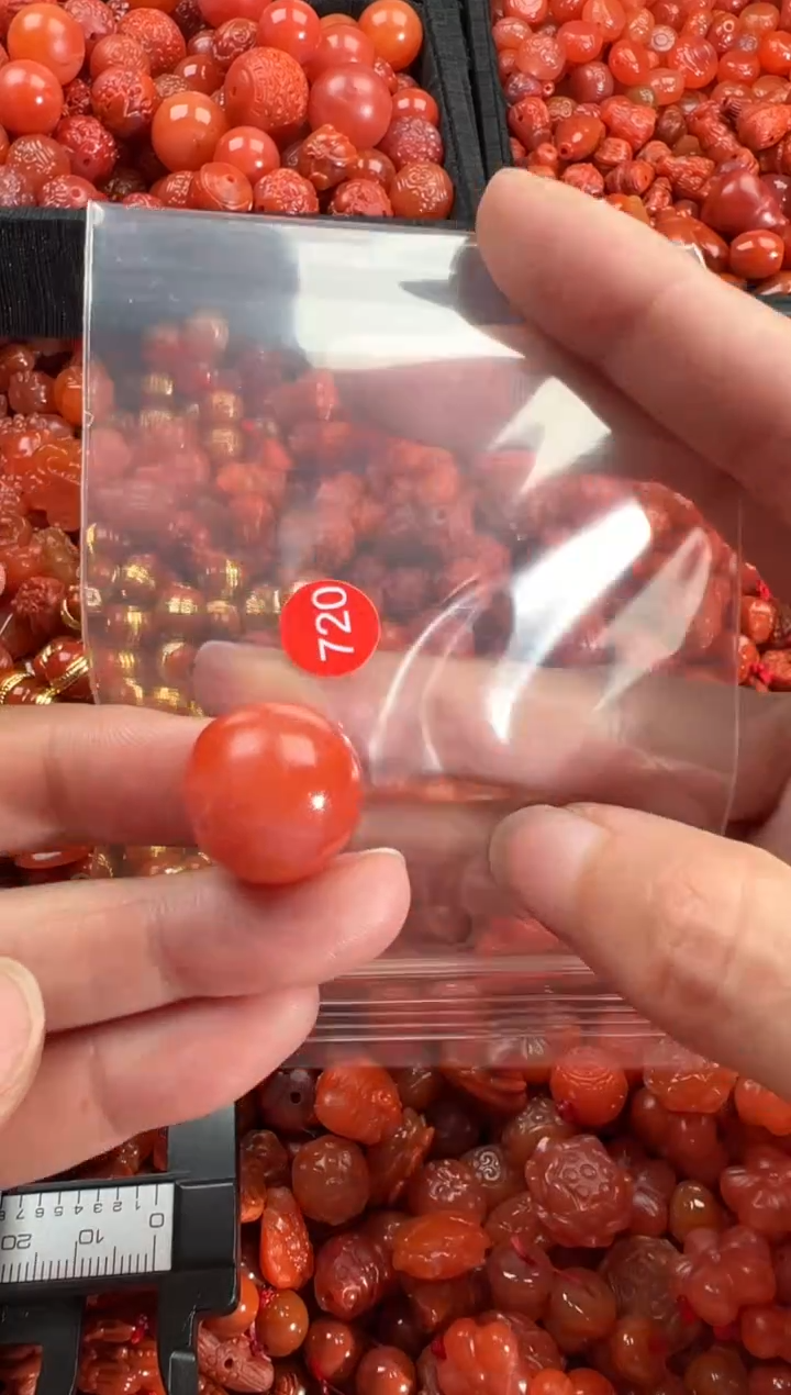 【闪购商品】南红玛瑙颈饰未镶嵌1