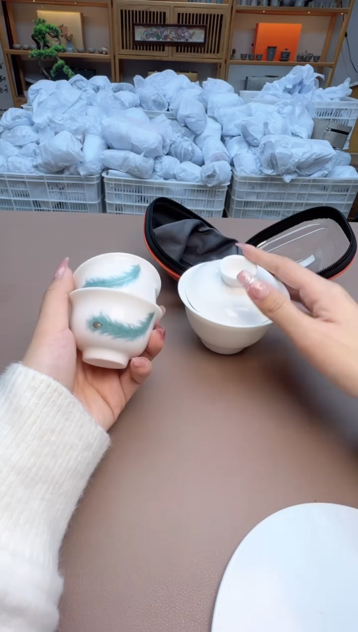 【闪购商品】摆件瓷制品S1111111111111