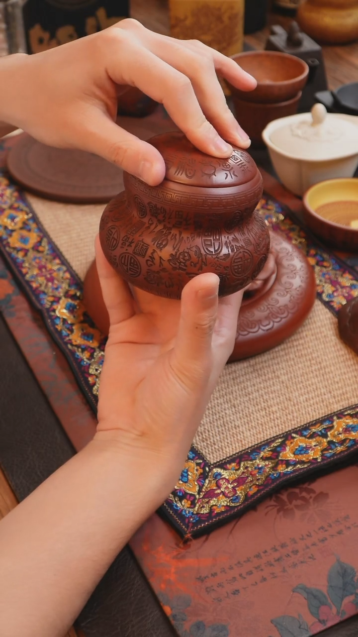 茶杯紫砂百福葫芦茶叶罐 