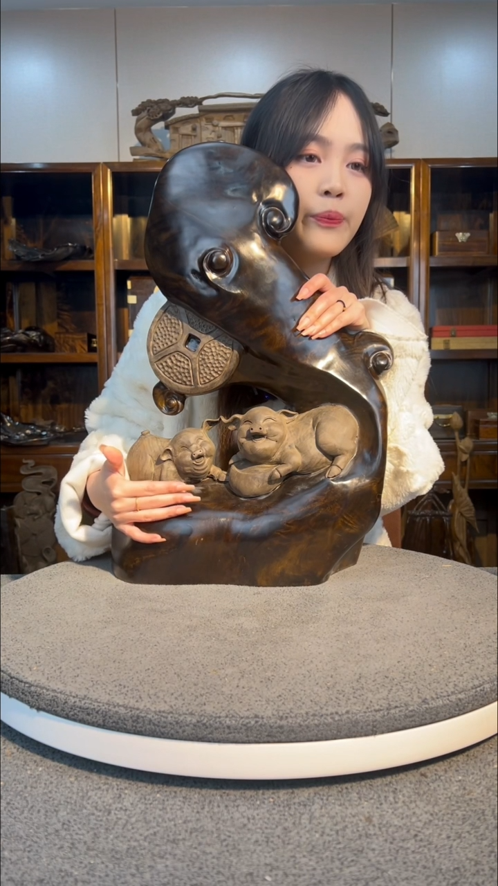 【闪购商品】金丝楠木雕双猪纳福