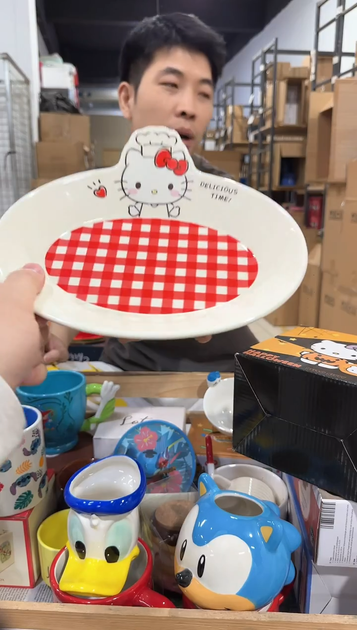 瓷片原盒kt猫红格子餐盘