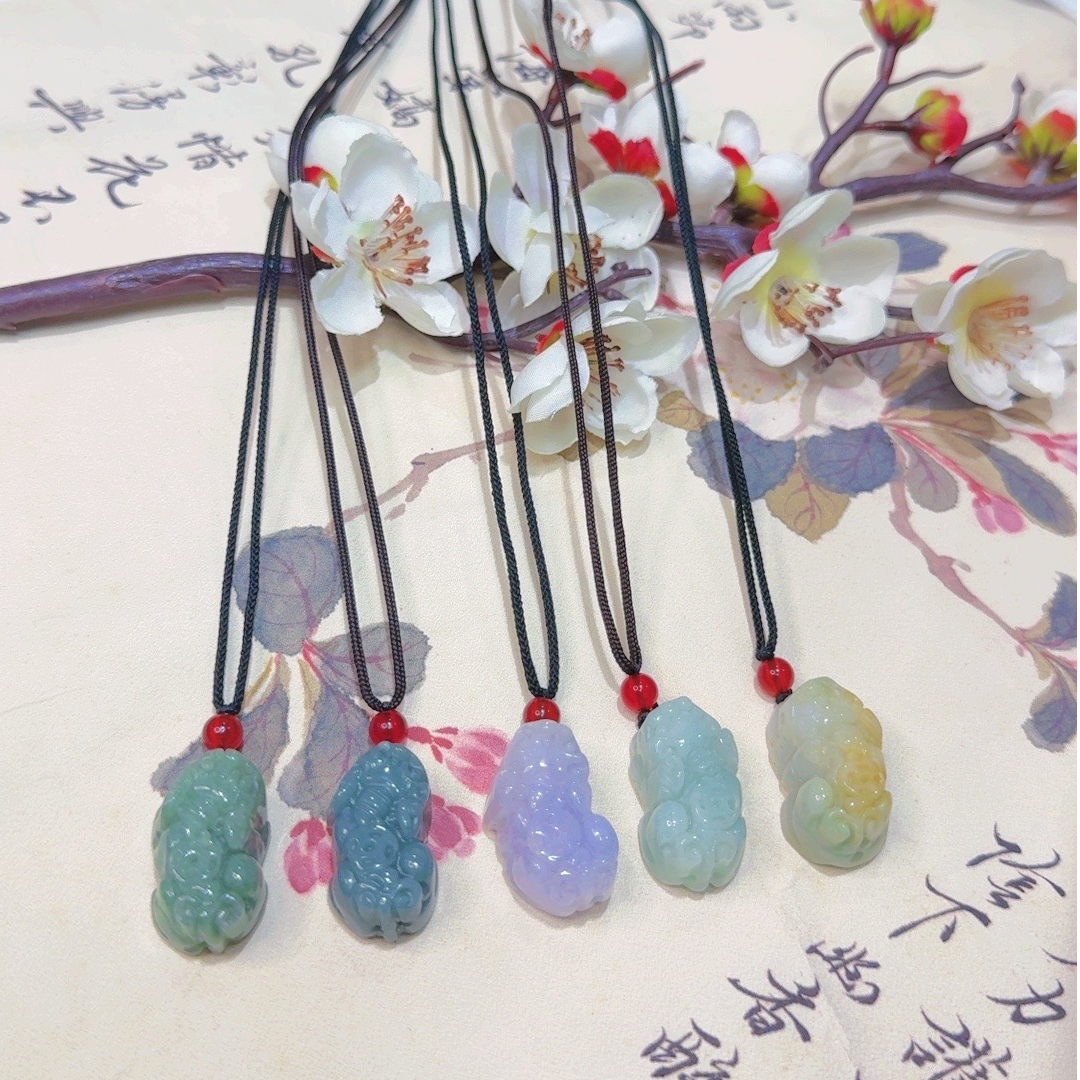 天然翡翠A货貔貅（多样性发货只发一个）宽度15/17高度25/28厚度11