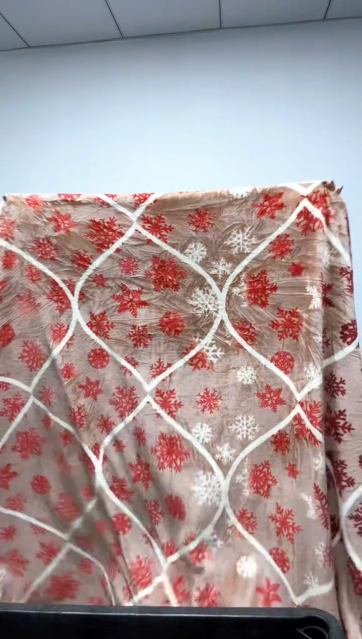 法兰绒1.6x1.9左右尺寸面料已主播介绍为准