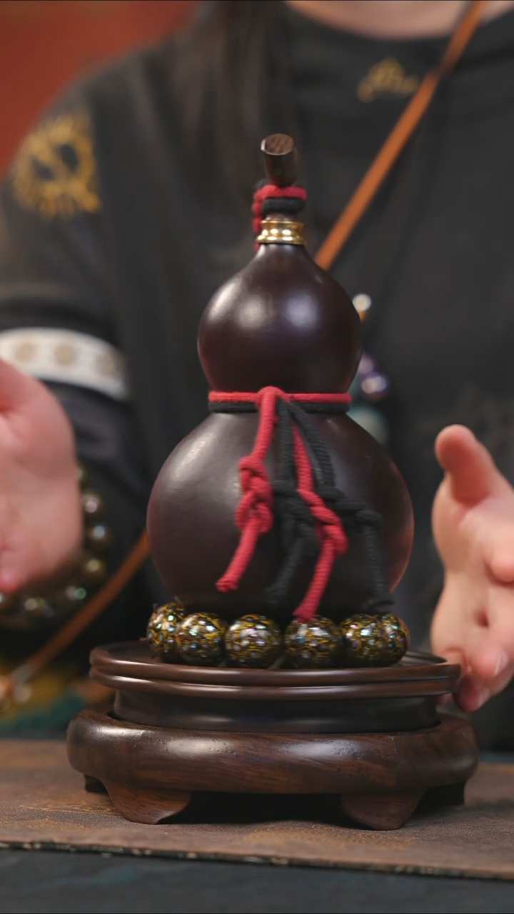 【闪购商品】YV163大漆酒葫芦不包手串及旋转底座