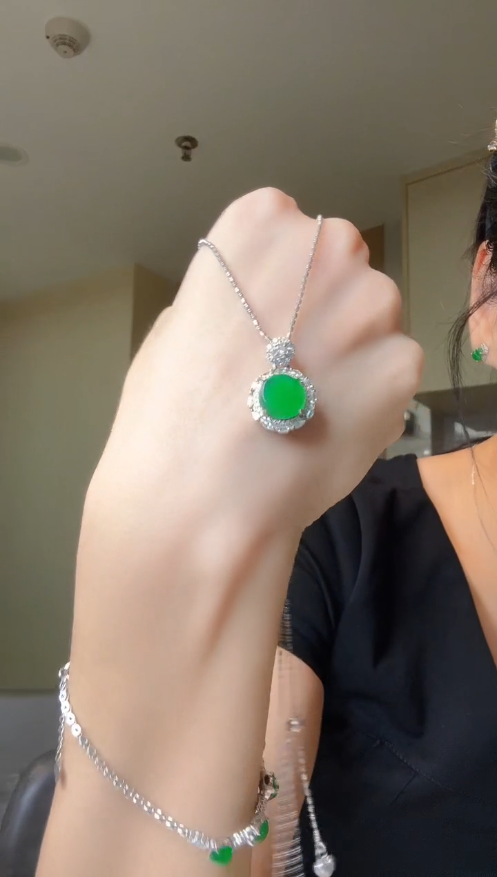 翡翠银S925镶嵌吊坠(不含链)天然翡翠吊坠