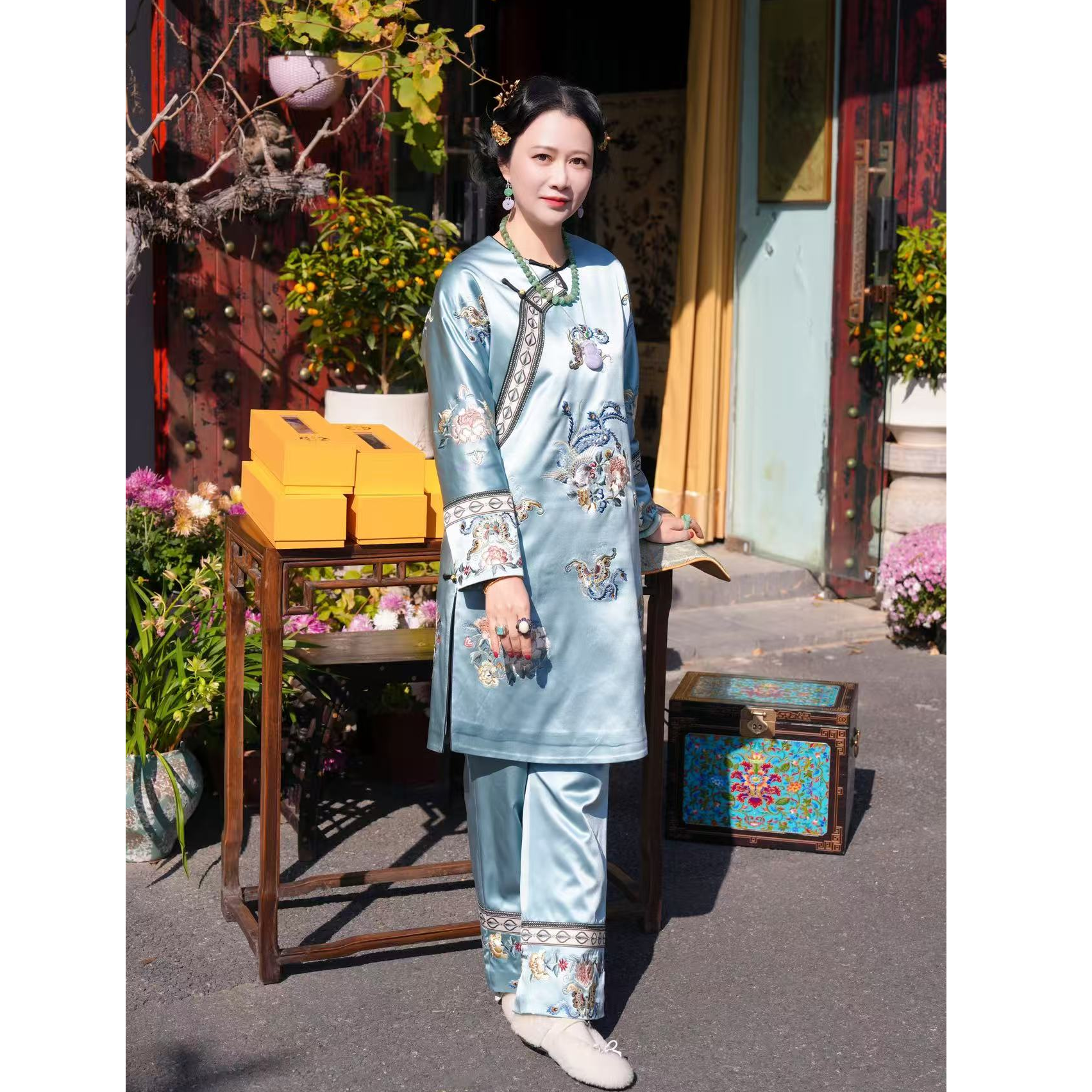 【云裳溪2025｜12月杭州新款】 国风传统天蓝色棉服刺绣重工套装