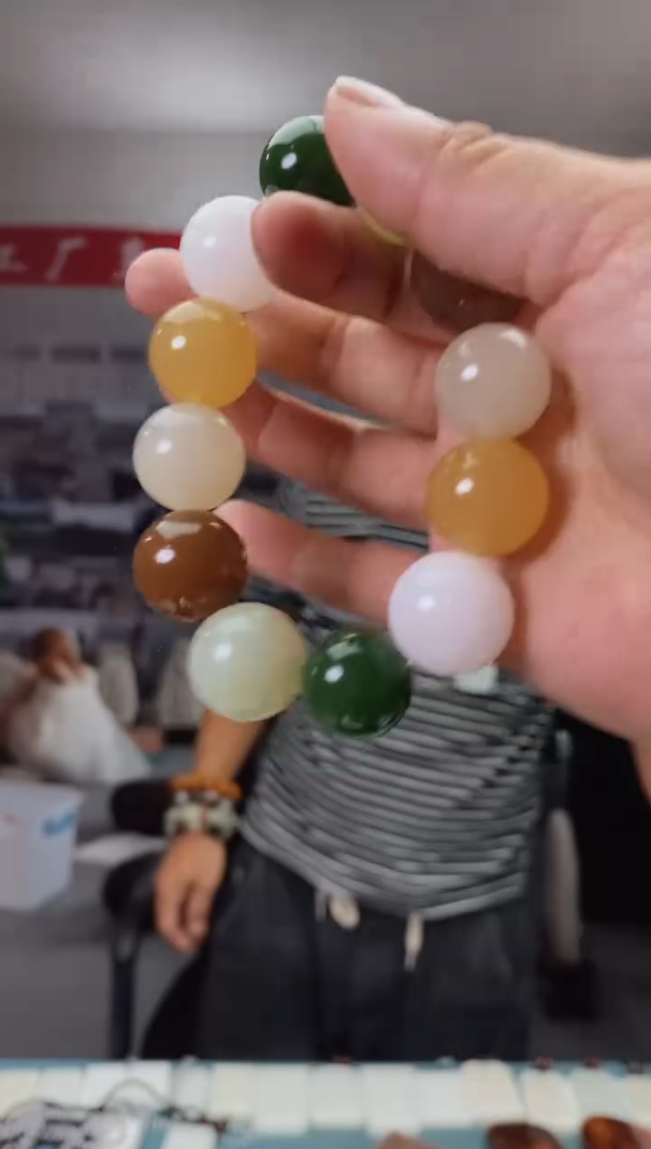 天然玉石未镶嵌手串卡18  718050