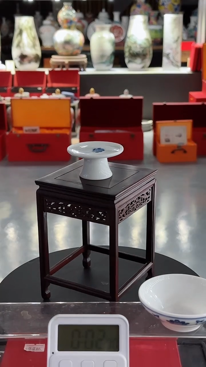 【闪购商品】釉中彩蓝芙蓉盖置