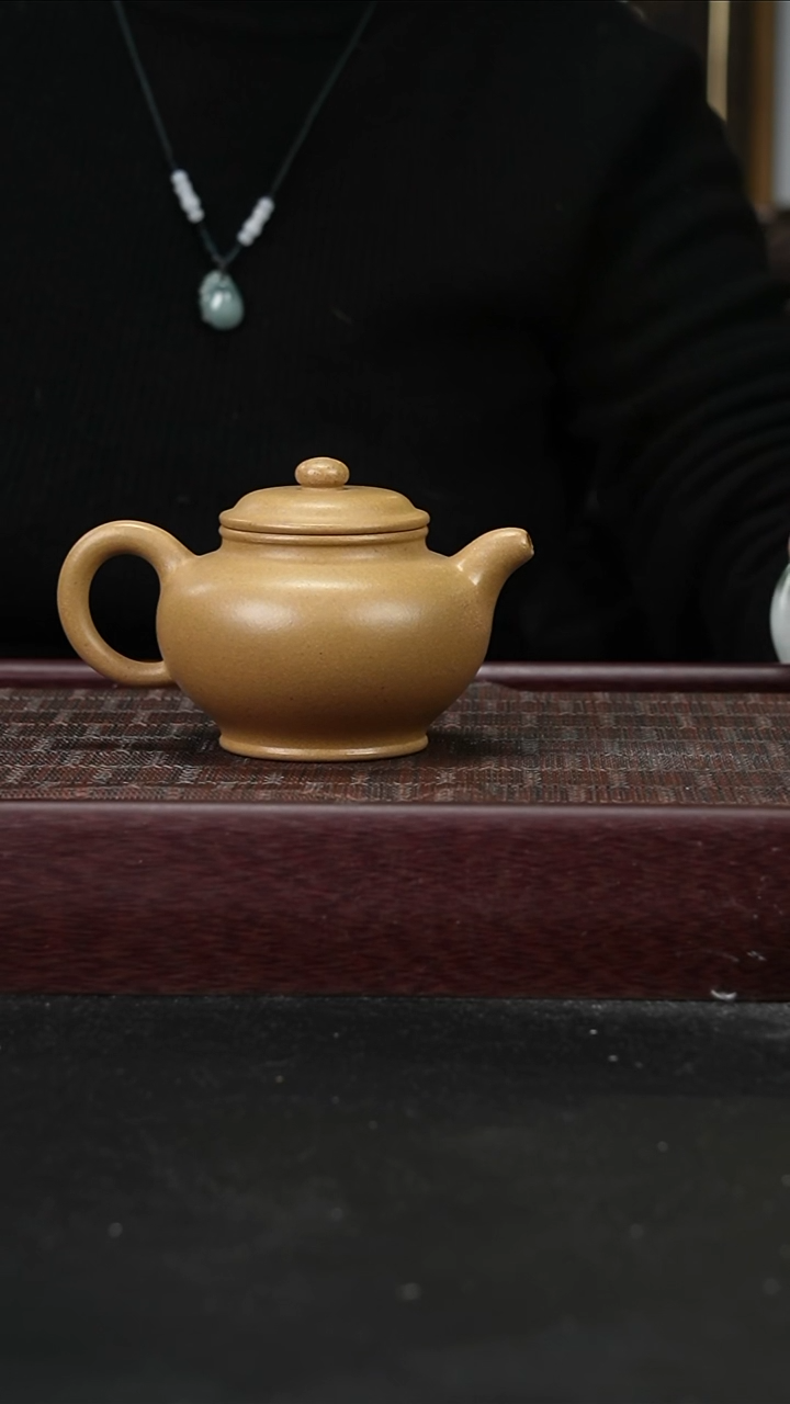 茶壶紫砂lzx黄金段 掇只240cc