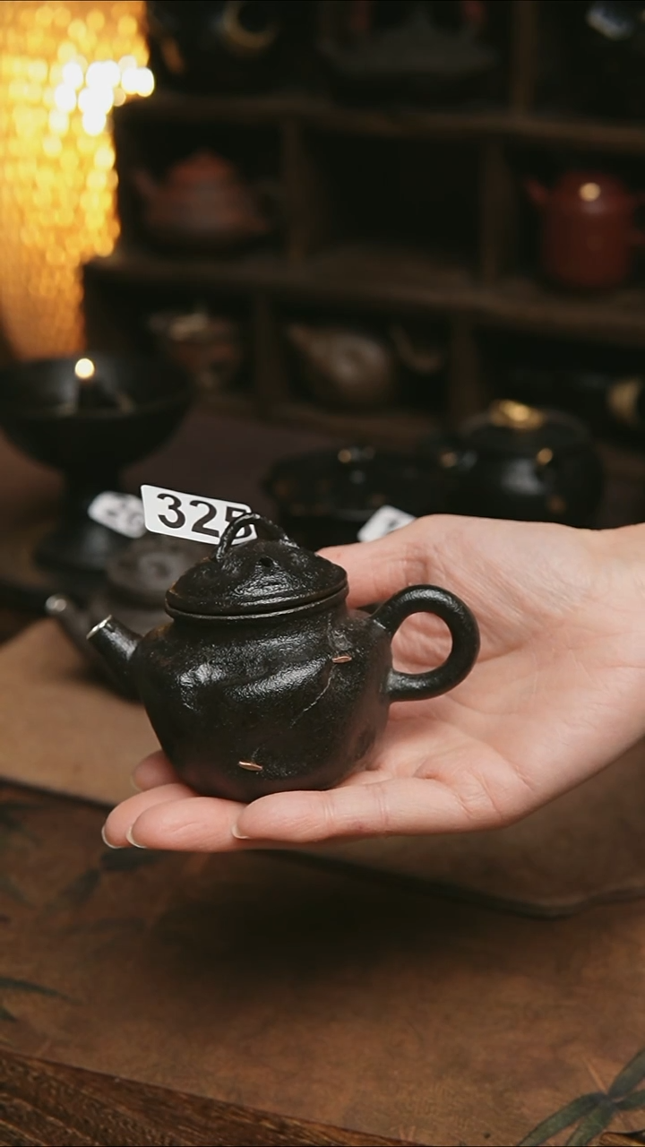 瑕*325紫砂全手手捏茶壶