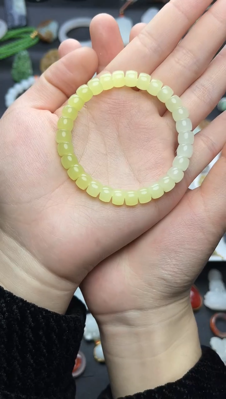 未镶嵌手串和田玉黄口渐变手串06