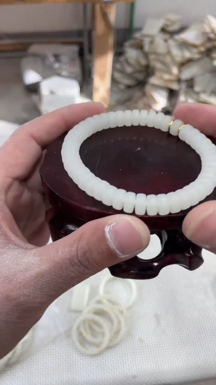 新款福利卡8药片青白手串