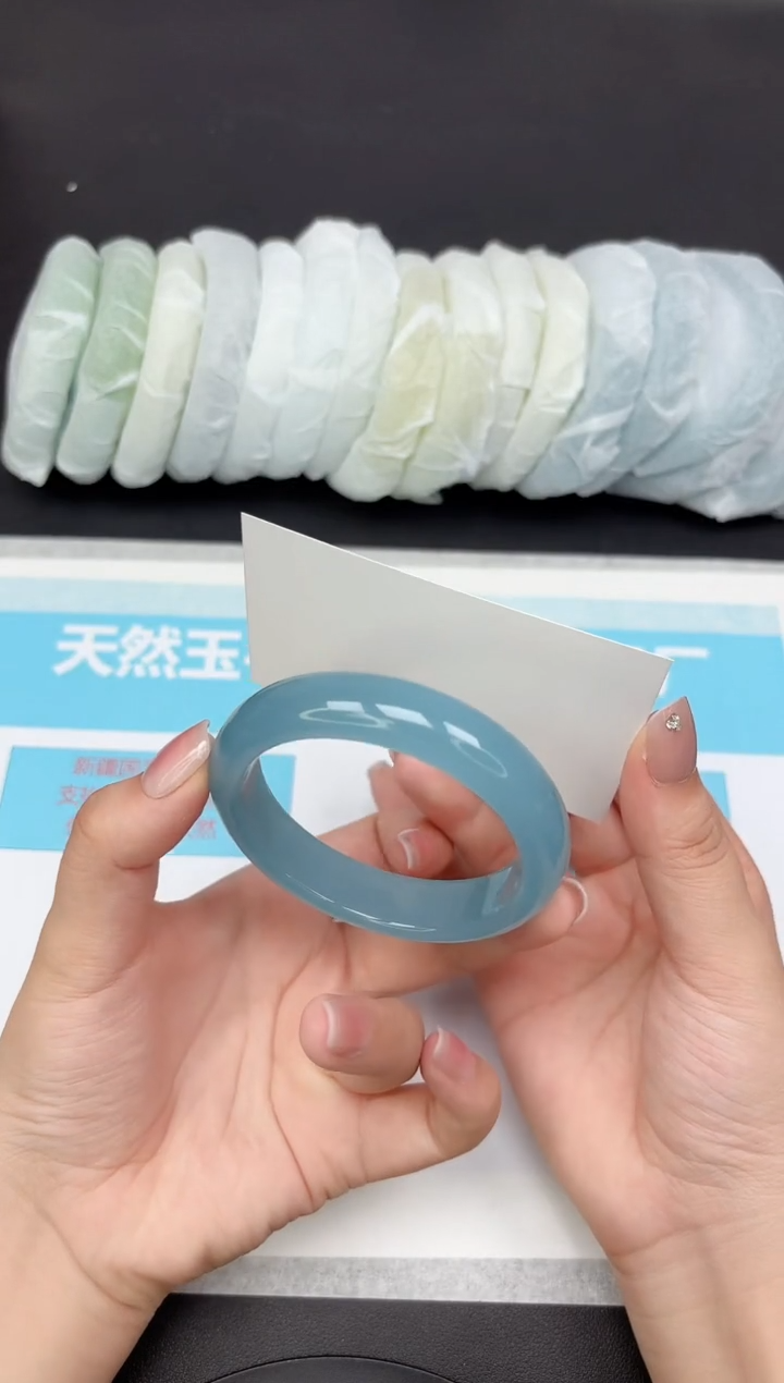 未镶嵌手镯石英质玉25-56.5