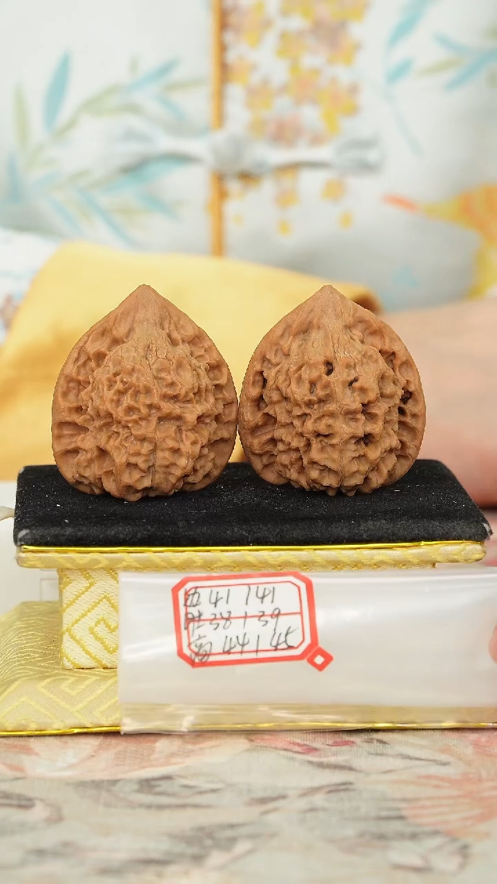 【闪购商品】文玩核桃把件官帽