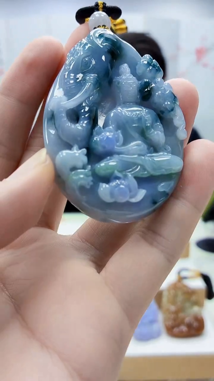 未镶嵌定制翡翠5060bb-毛货挂件84