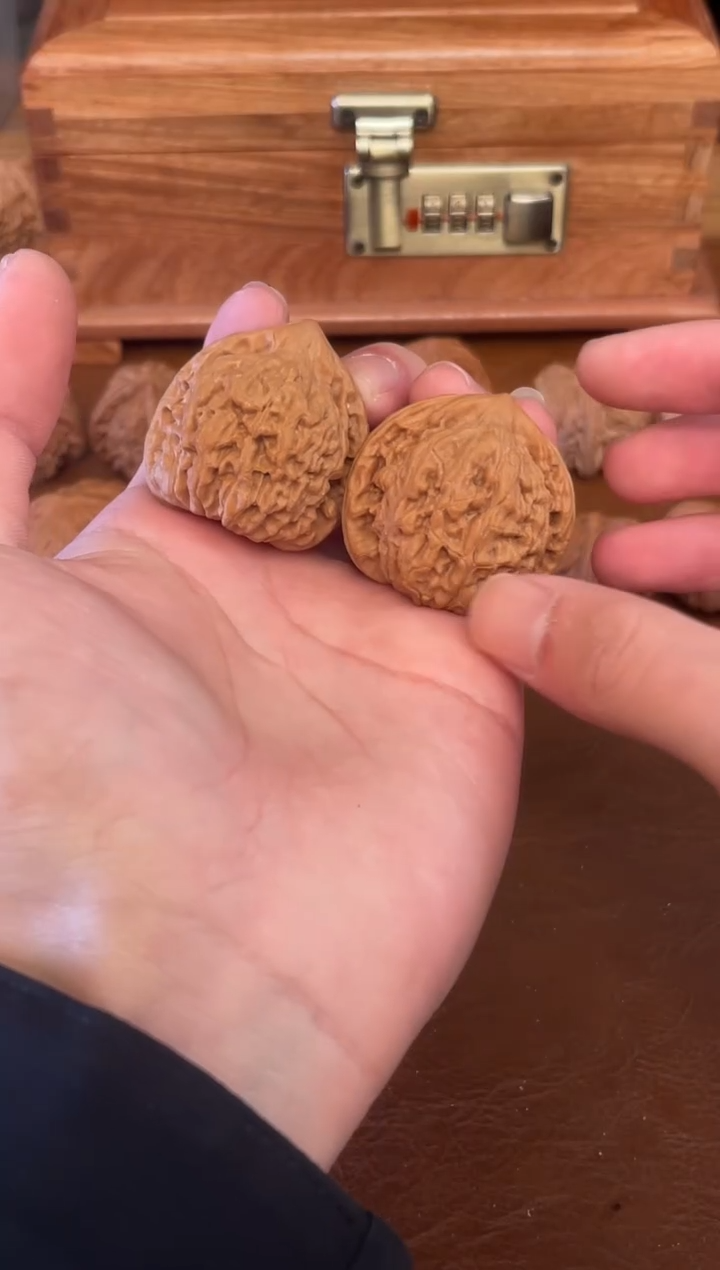 吊坠文玩核桃38官帽