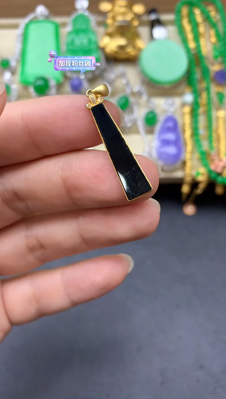 翡翠18K金镶嵌颈饰81-中国好珍宝