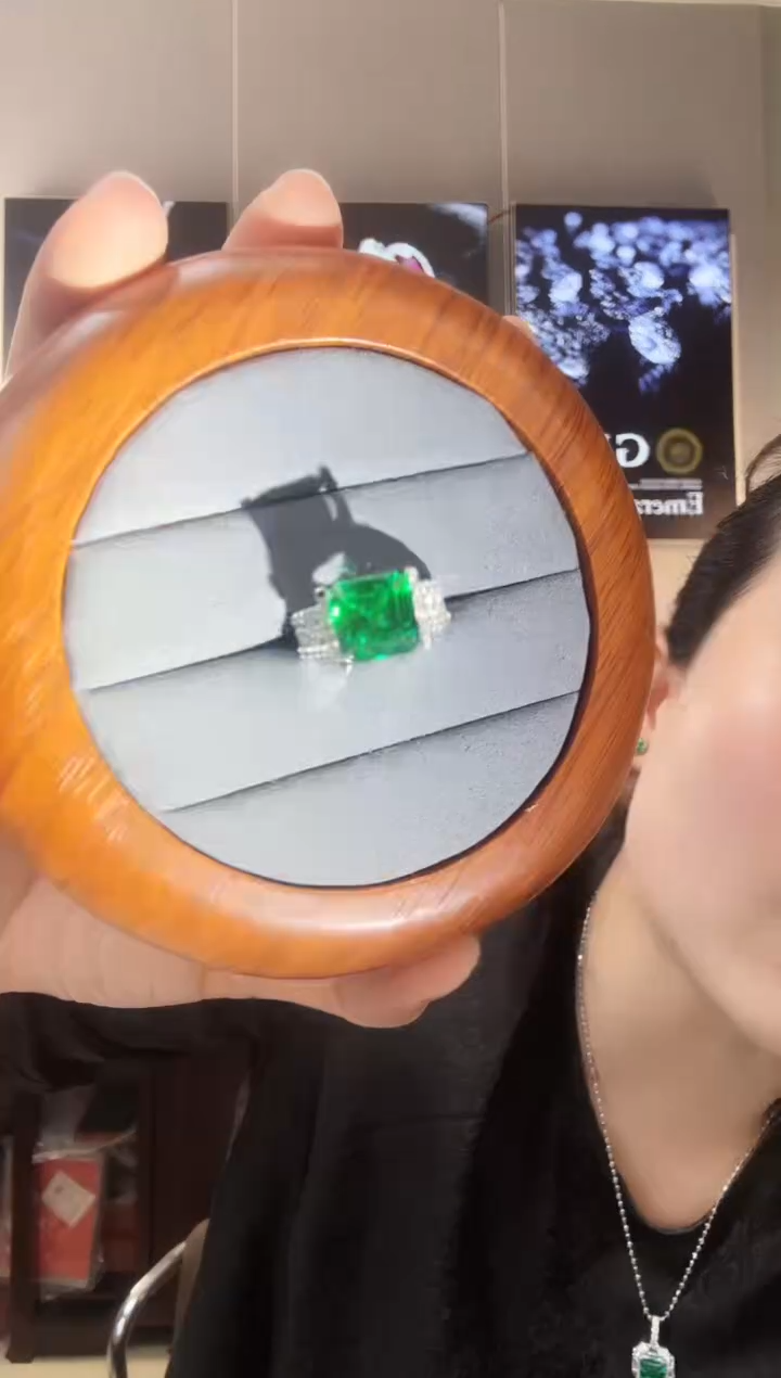 主播定制链接 绿色正方戒指5ct 定制圈口