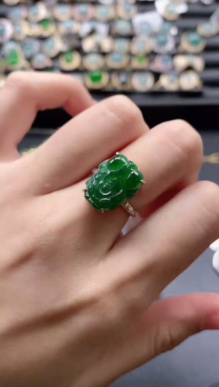 【闪购商品】翡翠戒指银S925镶嵌51151