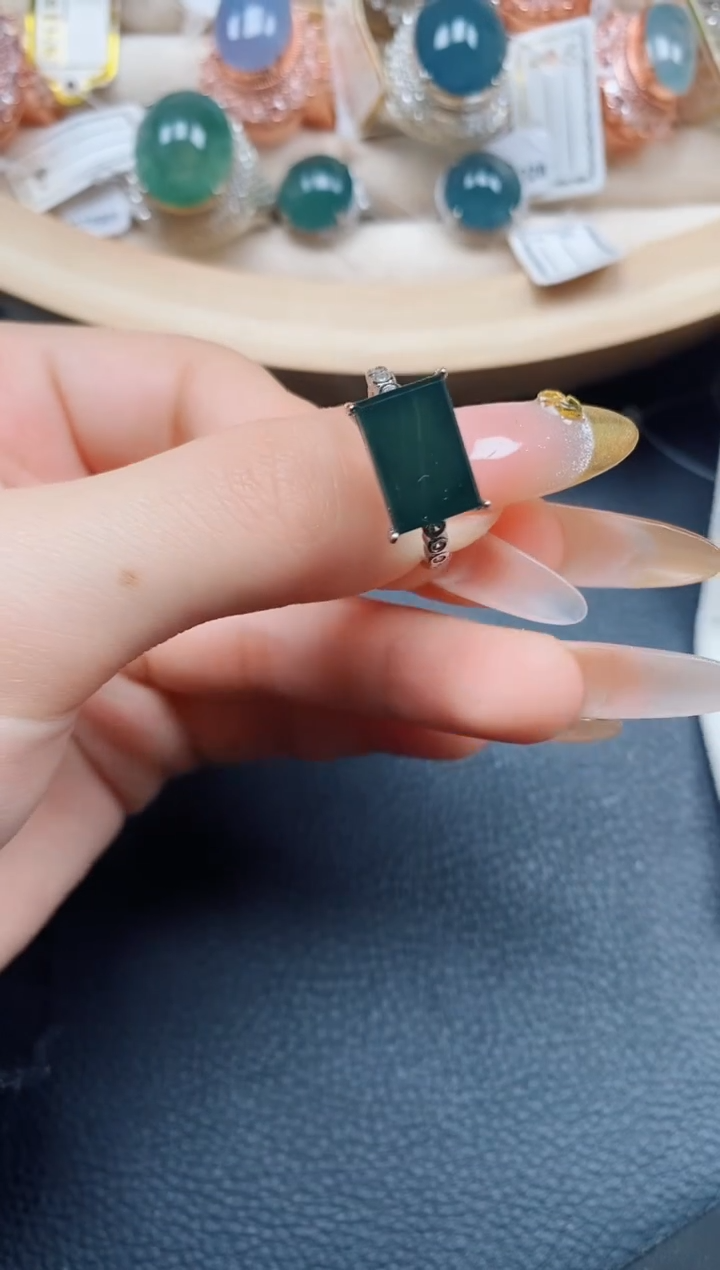 【闪购商品】翡翠戒指银S925镶嵌翡翠