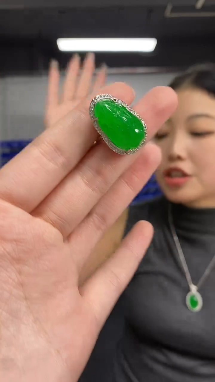 未镶嵌戒指翡翠多样性发其一颜色微差