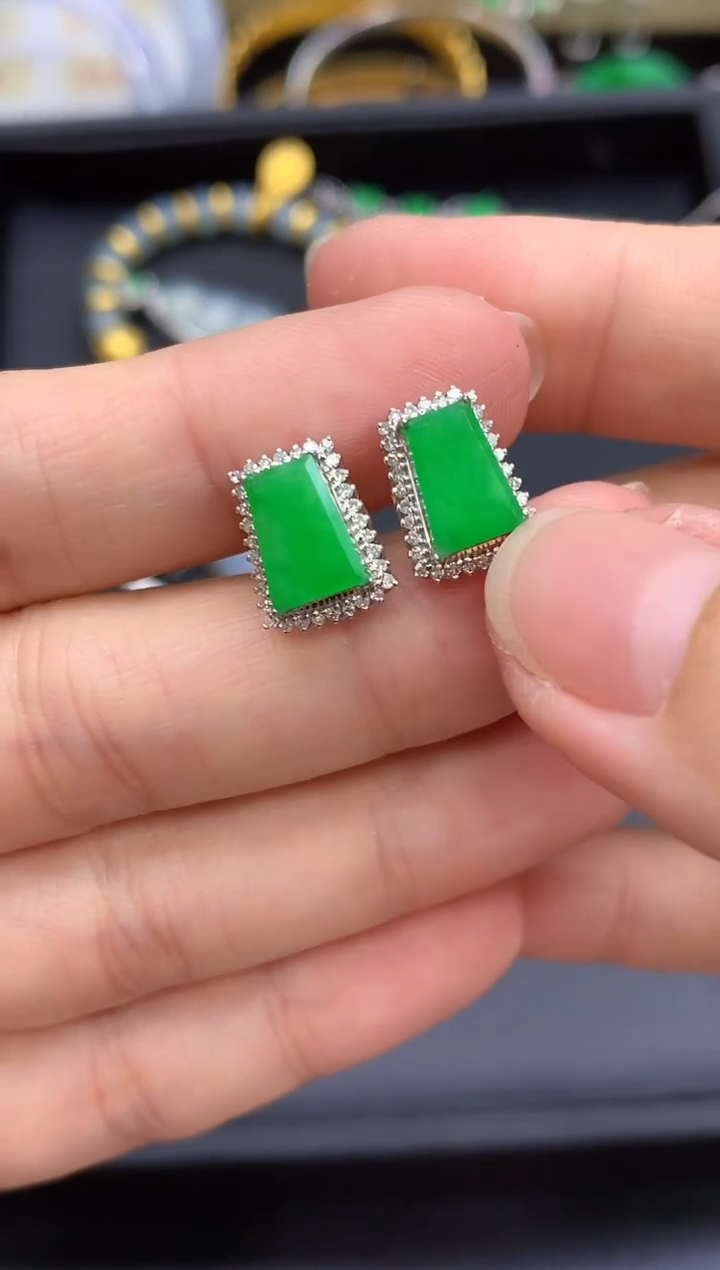 18K金镶嵌翡翠耳饰499-中国好珍宝